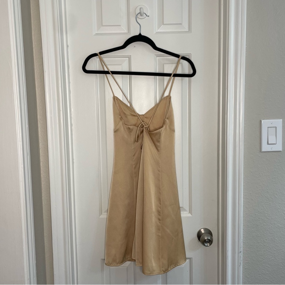 TJD Here Comes The Sun Mini Dress in Gold Size M NEW - Picture 11 of 13